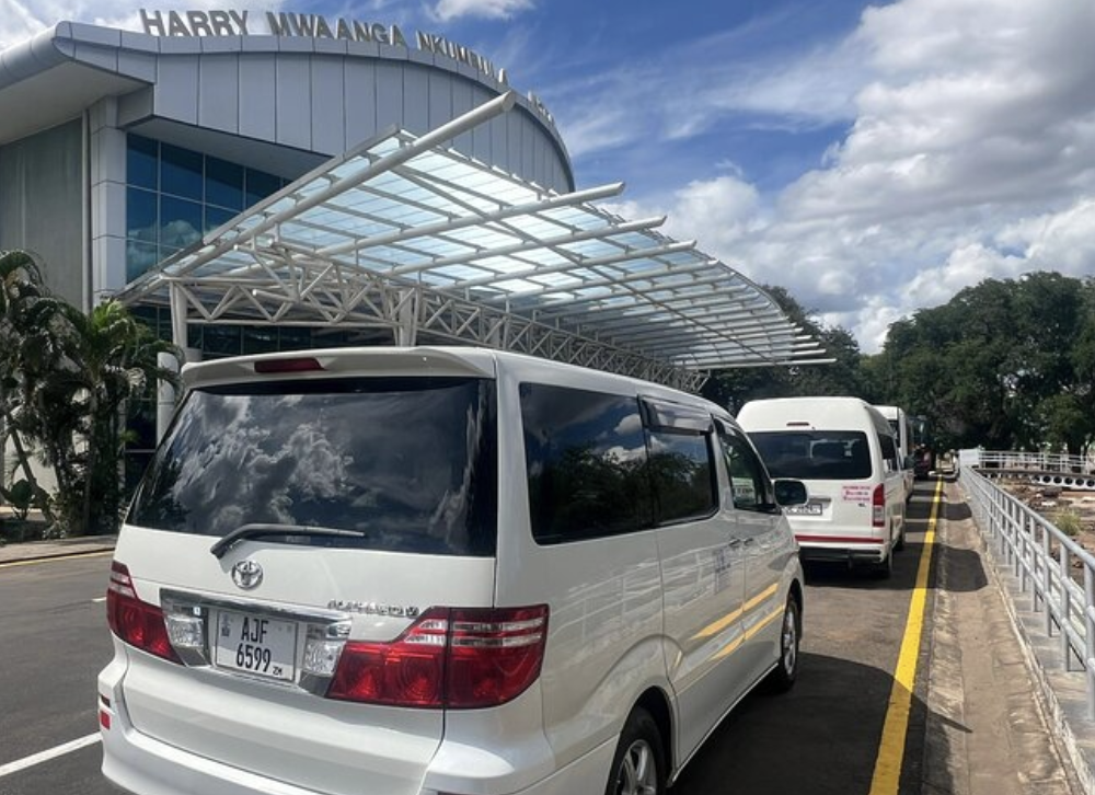 Livingstone   Airport transfer  - Image 2